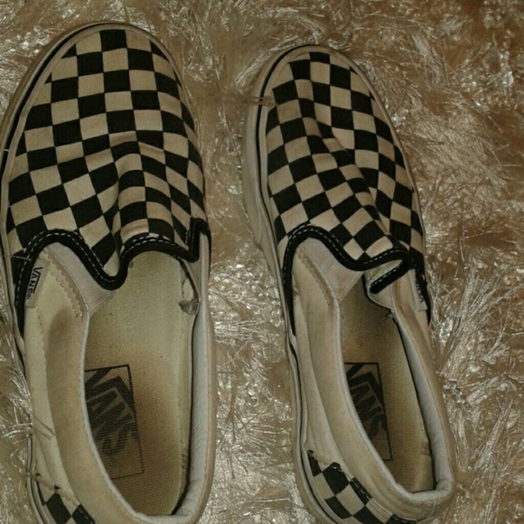 can i put vans in the dryer